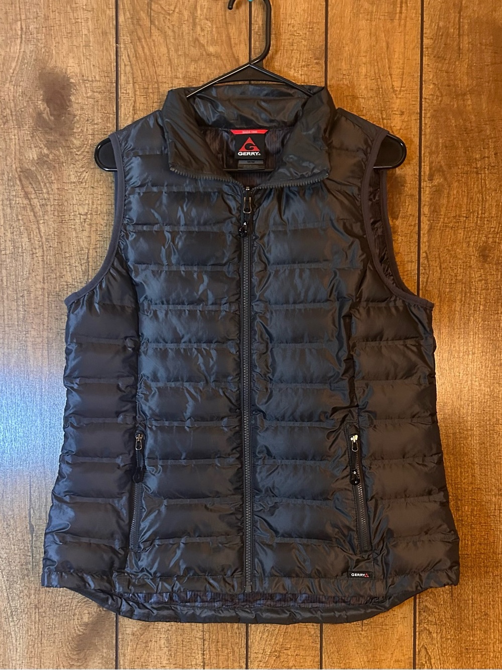 Gerry Black Quilted Puffer Vest Women’s Medium Full Zip Pockets